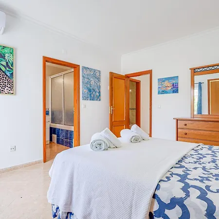 Vila Areias De